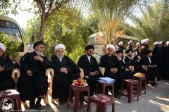 (١٢٥) آية الله الشيخ حسن الجواهري وآية الله السيد أحمد الاشكوري في زيارة للموقع المركزي للمشروع التبليغي للحوزة العلمية في زيارة الأربعين